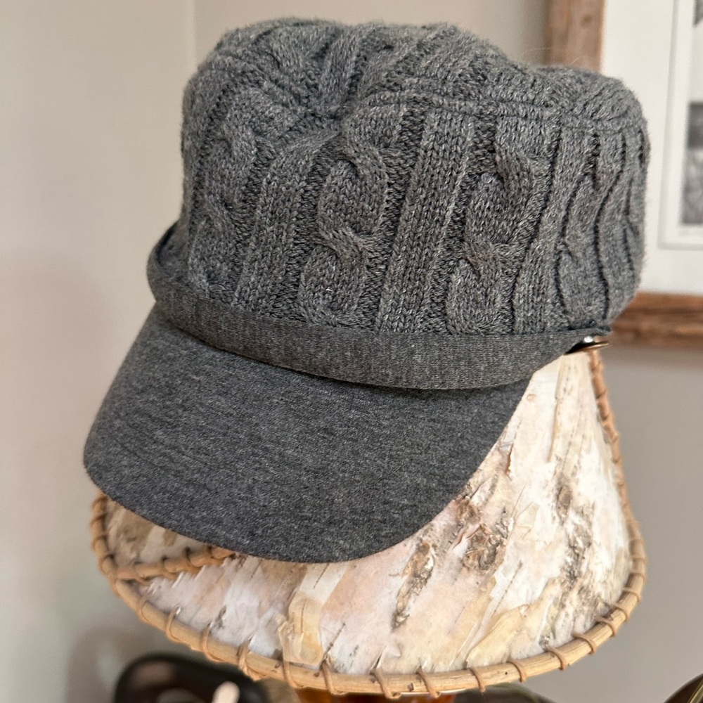 Black Rivet Dark Knit Cap
